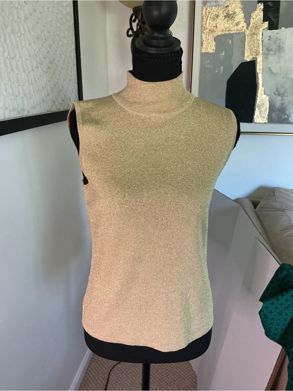 Versailles Gold Metallic Mock Neck Sleeveless Sweater Top Size M